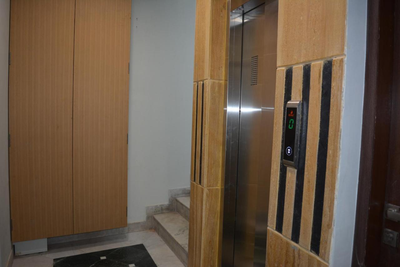 Fabhotel Naivara Boutique ウダイプル エクステリア 写真