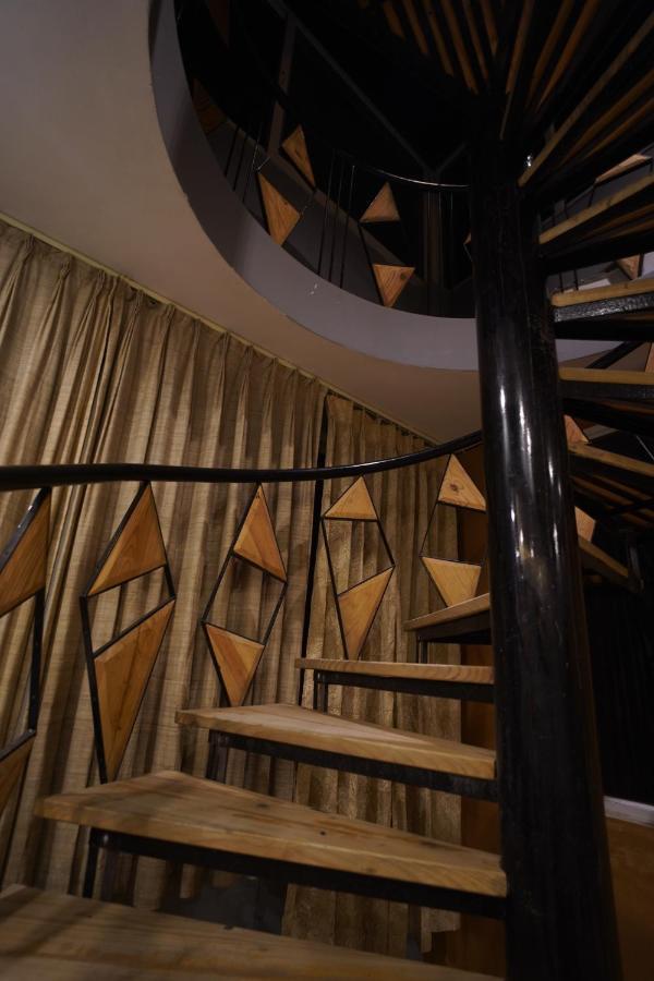 Fabhotel Naivara Boutique ウダイプル エクステリア 写真