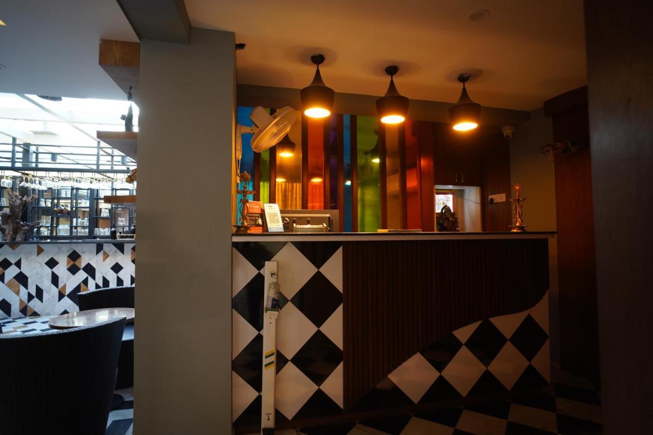 Fabhotel Naivara Boutique ウダイプル エクステリア 写真