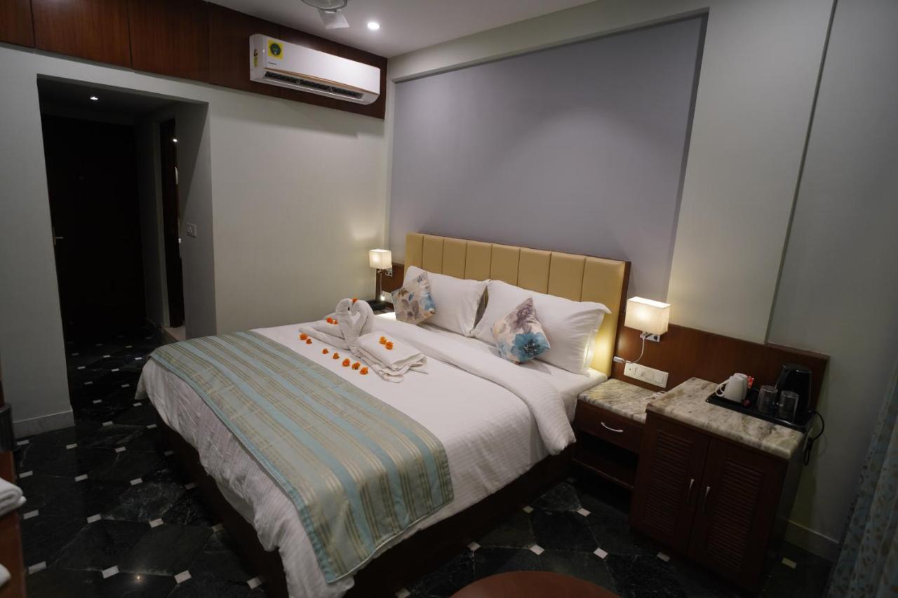 Fabhotel Naivara Boutique ウダイプル エクステリア 写真