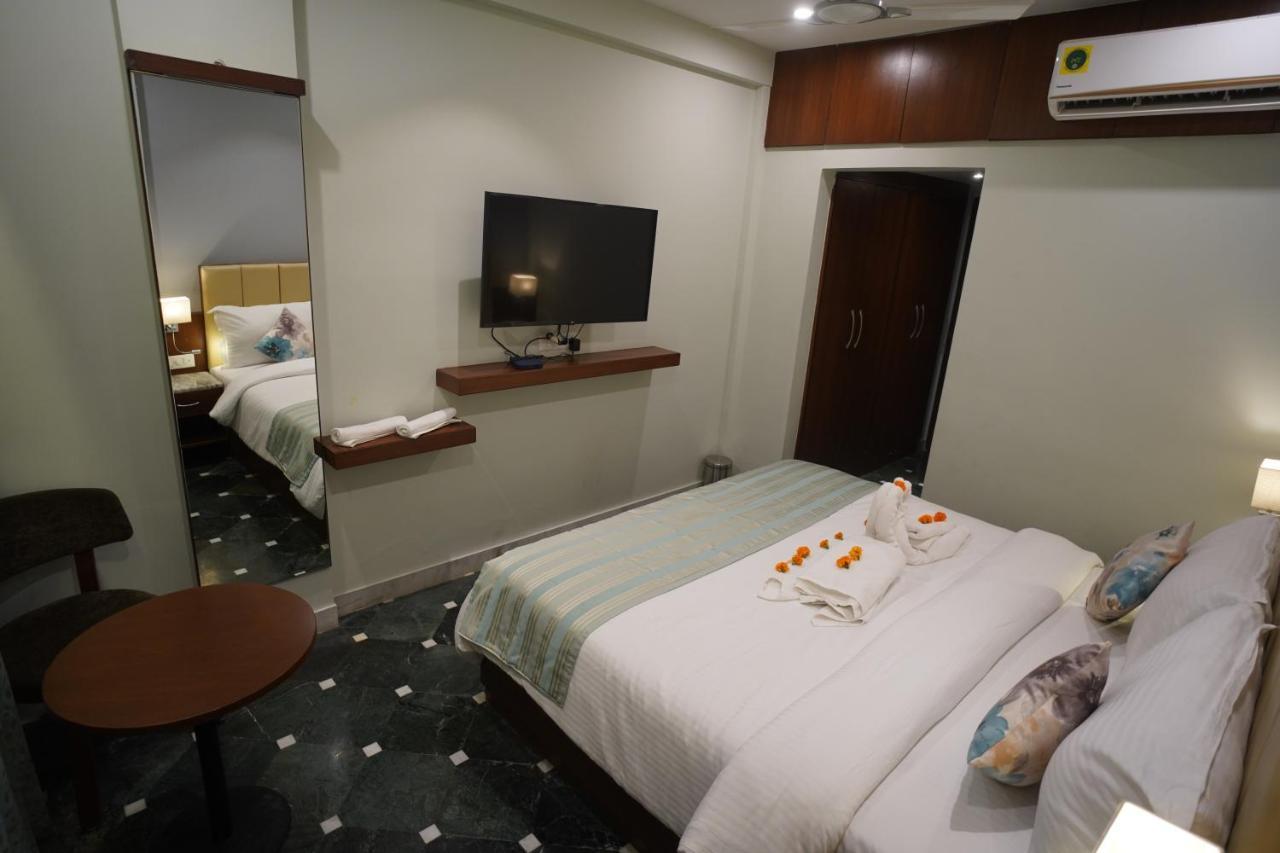 Fabhotel Naivara Boutique ウダイプル エクステリア 写真