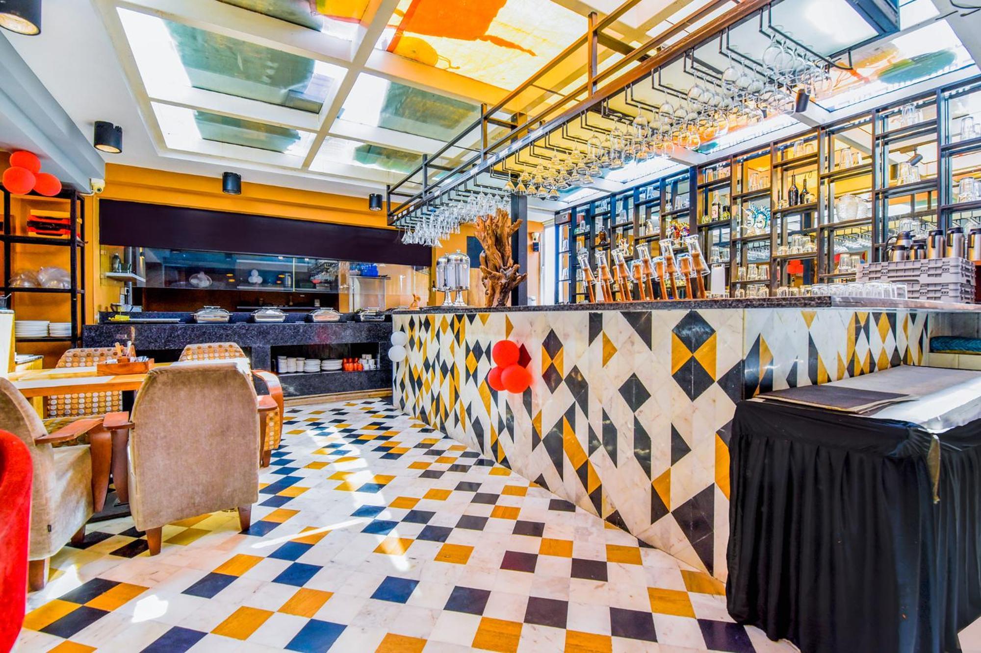 Fabhotel Naivara Boutique ウダイプル エクステリア 写真